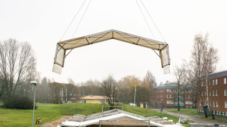 Referensbild för projektet Väderskydd på flerbostadshus